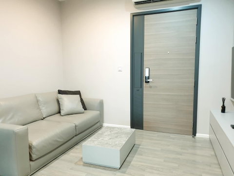 The Room Sathorn St.Louis. 1นอน 35ตร.ม. Line id: @pfagent