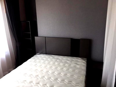 Condos for sale : P-127150 Pool View! Aspire Sathorn-Taksin, Near BTS Wutthakat CBD, 2.05M THB | Line Id: @easythaihome | 085-592-2897