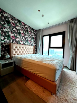 Condos for rent : The Base Phetkasem Full Furnitured 