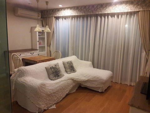 Condolette Dwell Sukhumvit26. 2beds 68sq.m. Line id: @pfagent