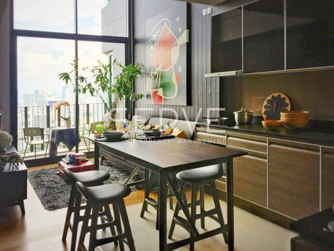Duplex 2 Beds 2 Baths with Bathtub High Fl. 20+ Good Location BTS Thong Lo 100 m. at Keyne By Sansiri Condo / Condo For Sale