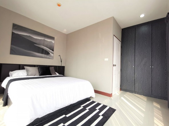 รูป เอเซ่ คอนโดรัชดา 32 - 1ห้องนอน - ขาย 1.5 ล้านบาท - ตกแต่งใหม่พร้อมอยู่ - รูปที่ 1/9