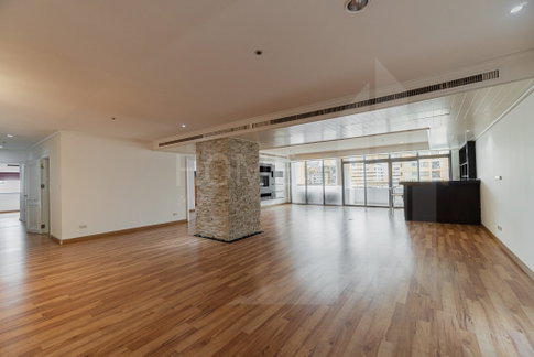 Kallista Mansion 3 bedrooms, for rent