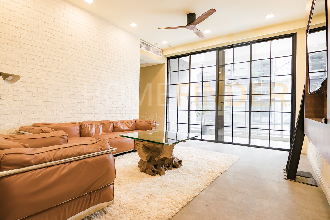 รูป Penthouse Condominium 2 4 bedrooms, for rent - รูปที่ 60/136