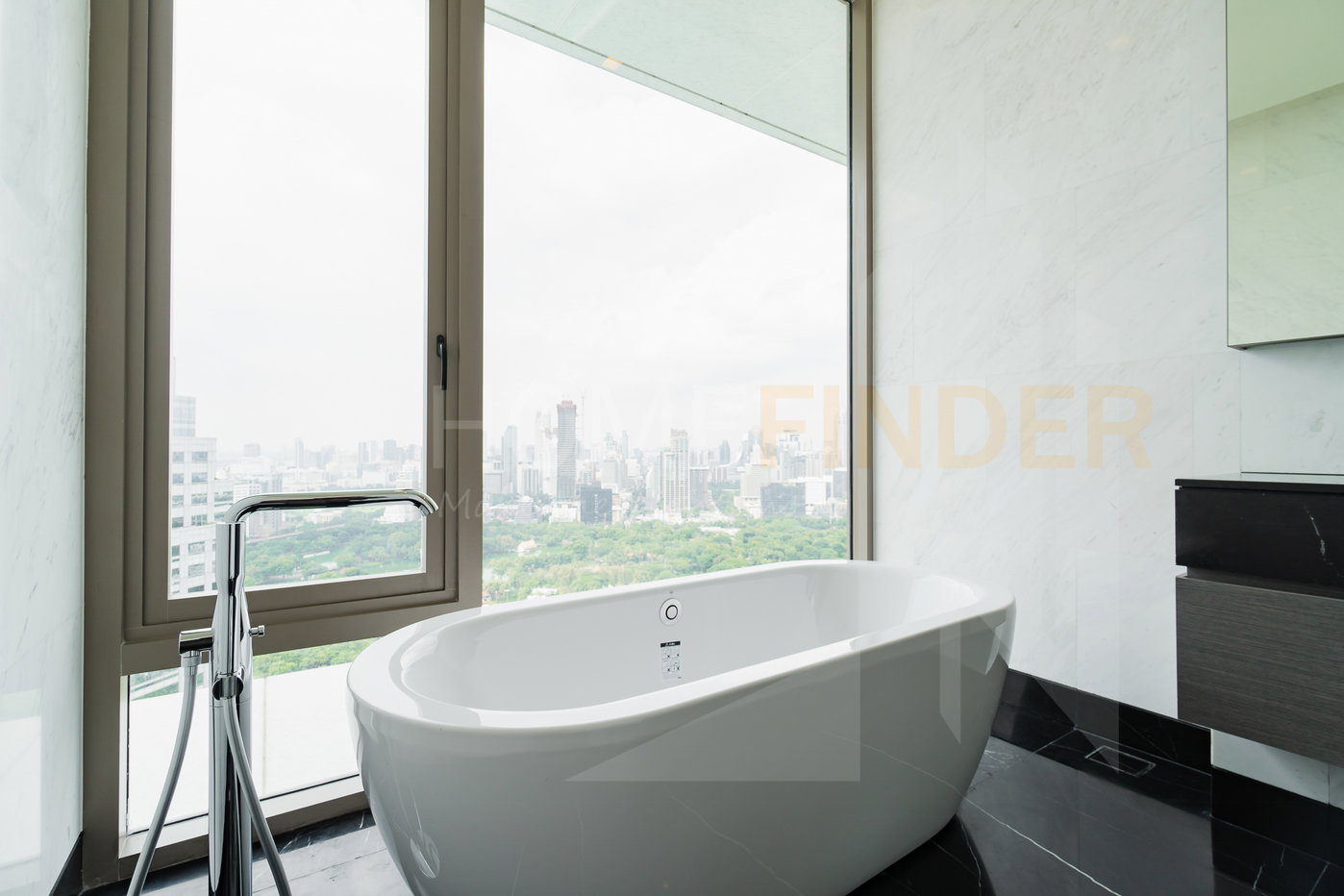 picture Saladaeng One 4 bedrooms, for sale - 2/35