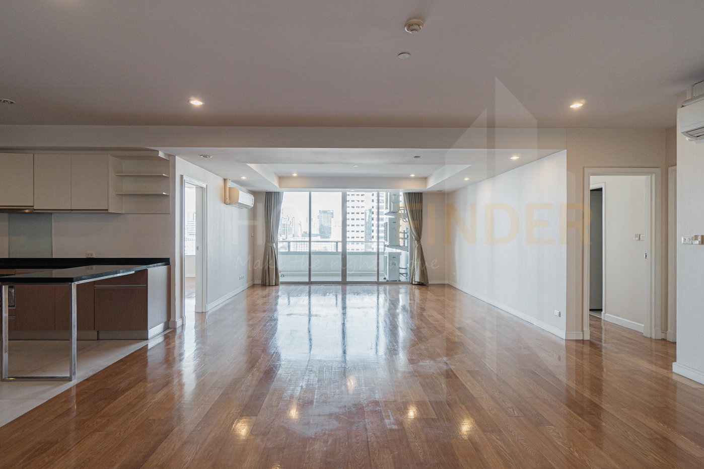รูป Chamchuri Square Residence 3 bedrooms, for rent - รูปที่ 1/8