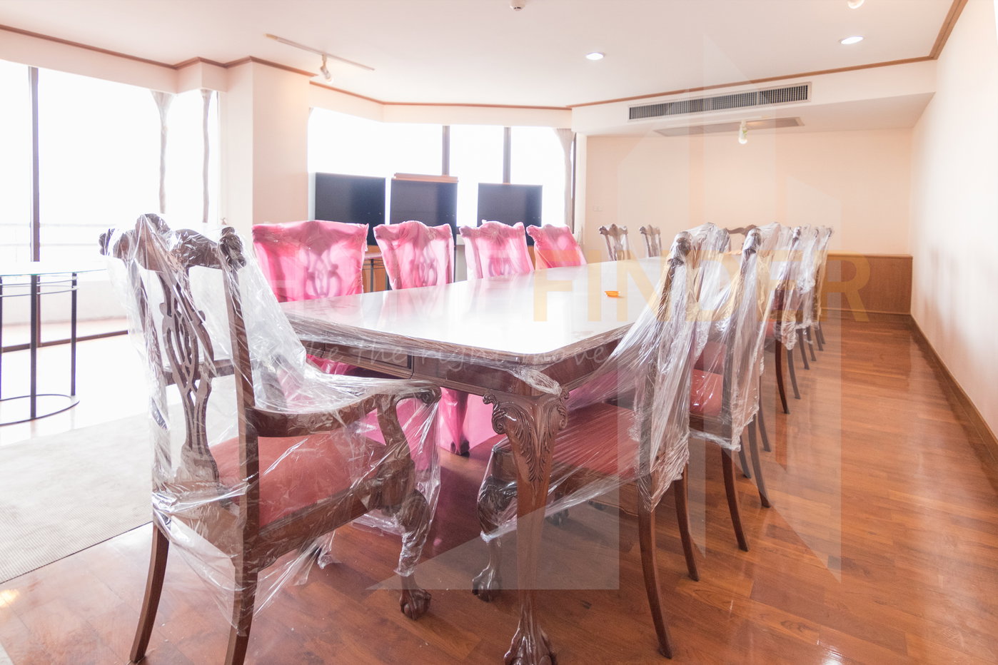 picture Baan Yen Akard Condominium 4 bedrooms, for rent - 17/17