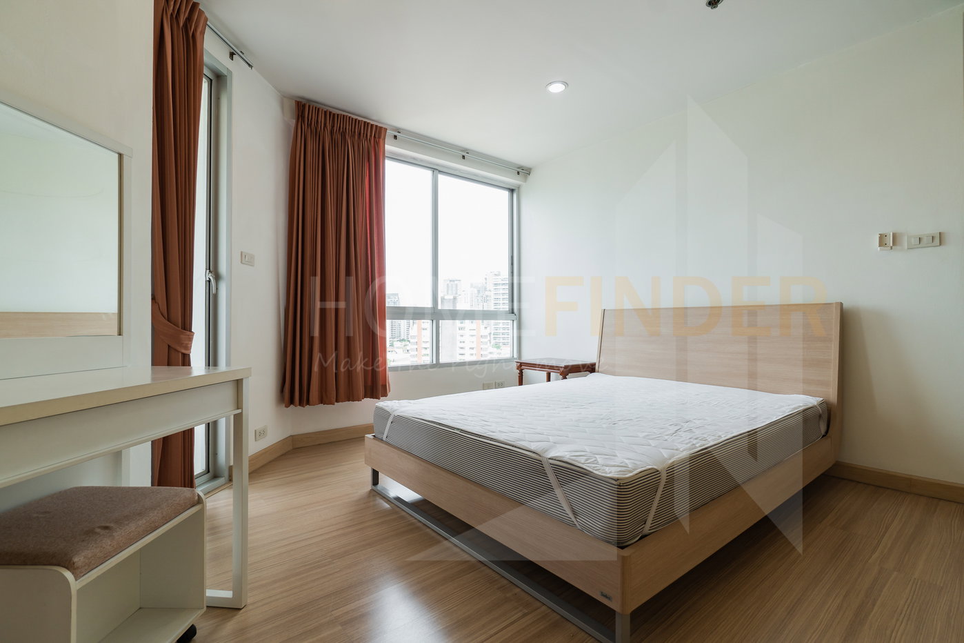 picture P.W.T. Mansion 2 bedrooms, for rent - 12/18