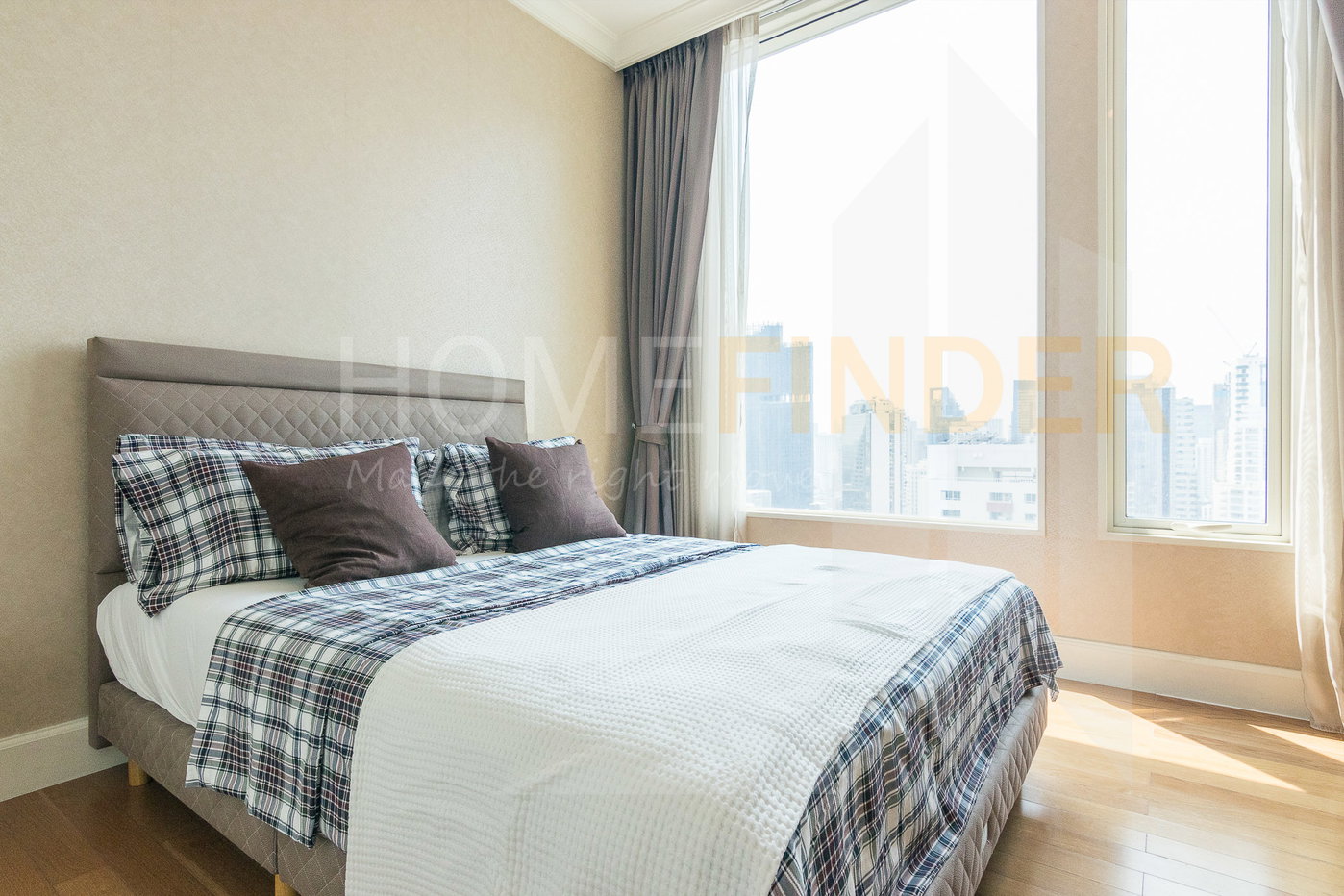 picture Royce Private Residences 3 bedrooms, for rent - 4/11
