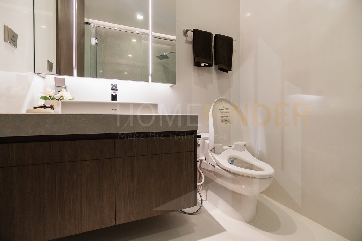 รูป Q 1 Sukhumvit 3 bedrooms, for rent - รูปที่ 6/26