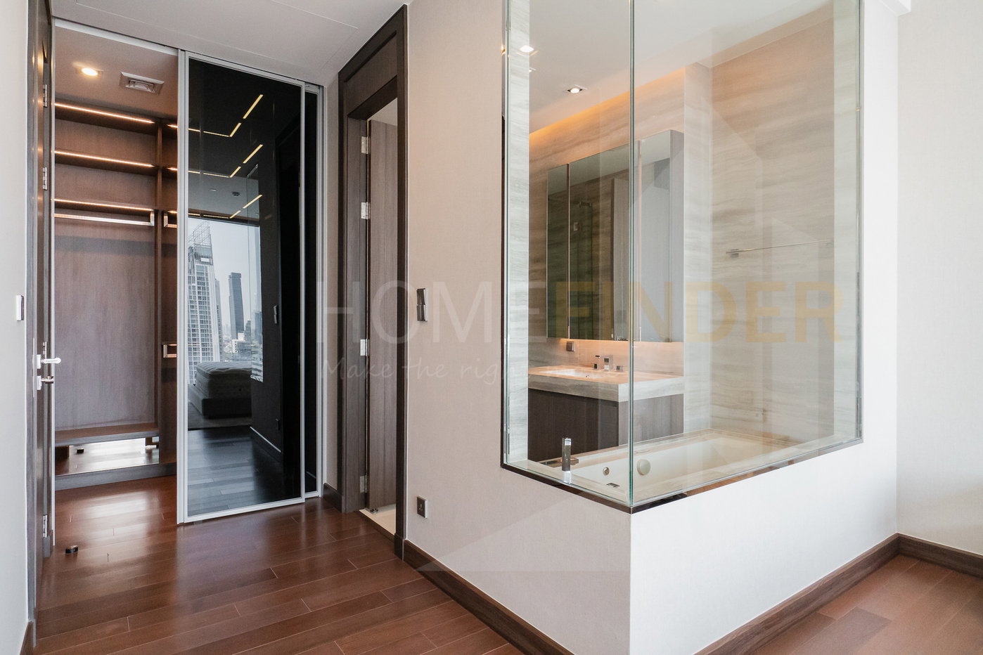 รูป Q 1 Sukhumvit 2 bedrooms, for rent - รูปที่ 8/11