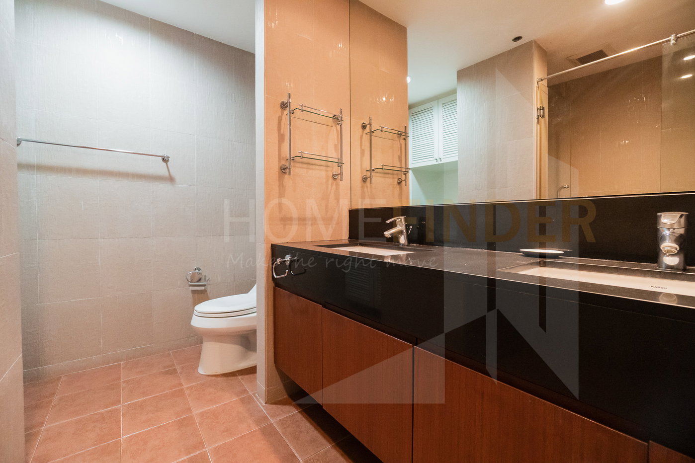 รูป Baan Rajprasong condominium 3 bedrooms, for rent - รูปที่ 7/24