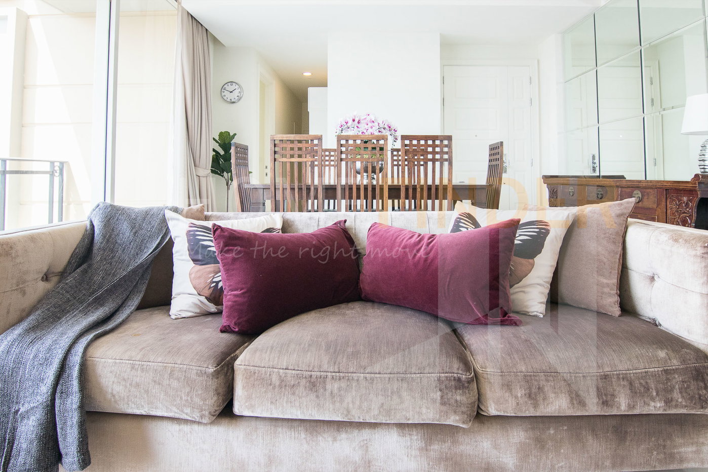 picture Royce Private Residences 3 bedrooms, for rent - 10/11