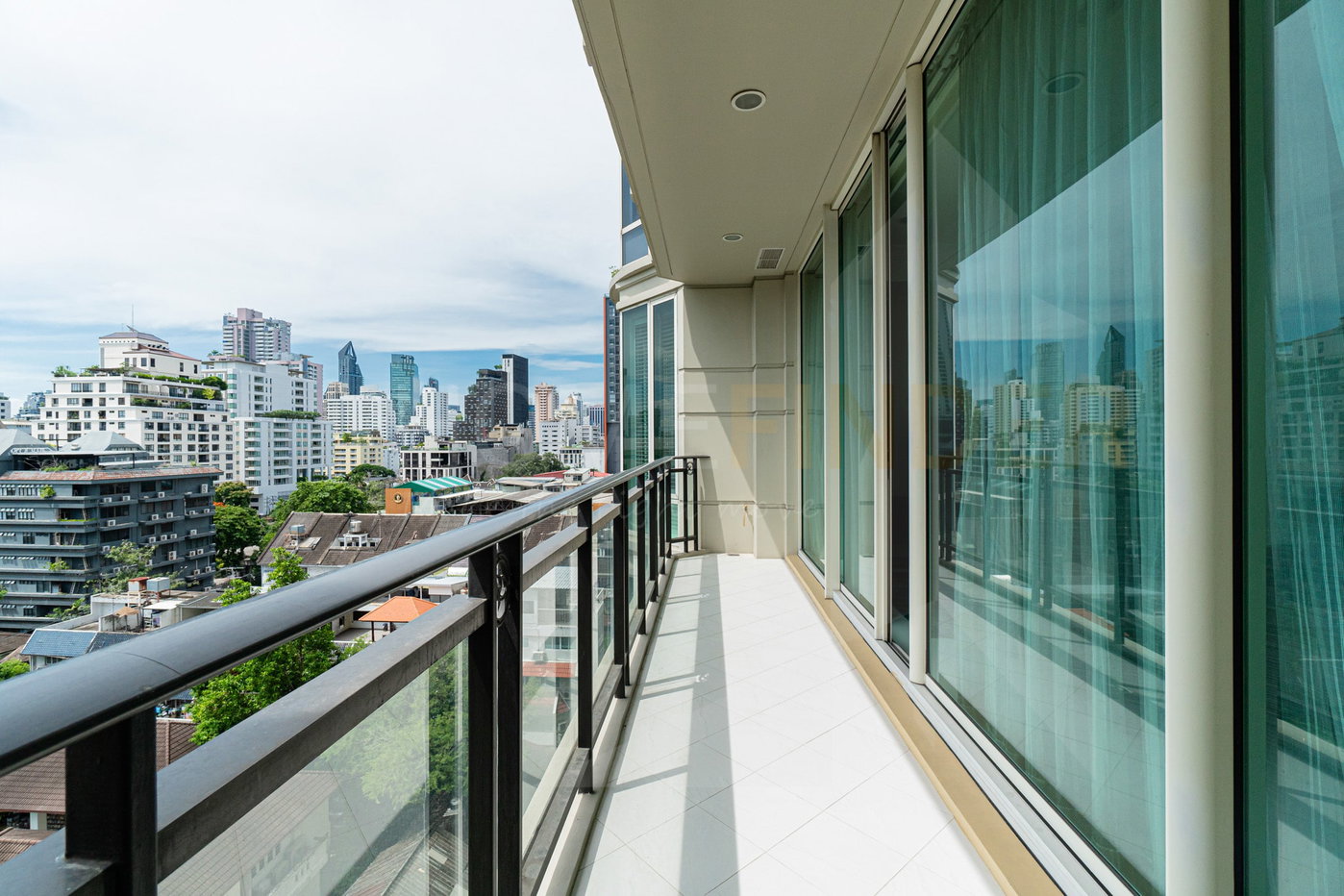 picture Royce Private Residences 2 bedrooms, for rent - 8/8