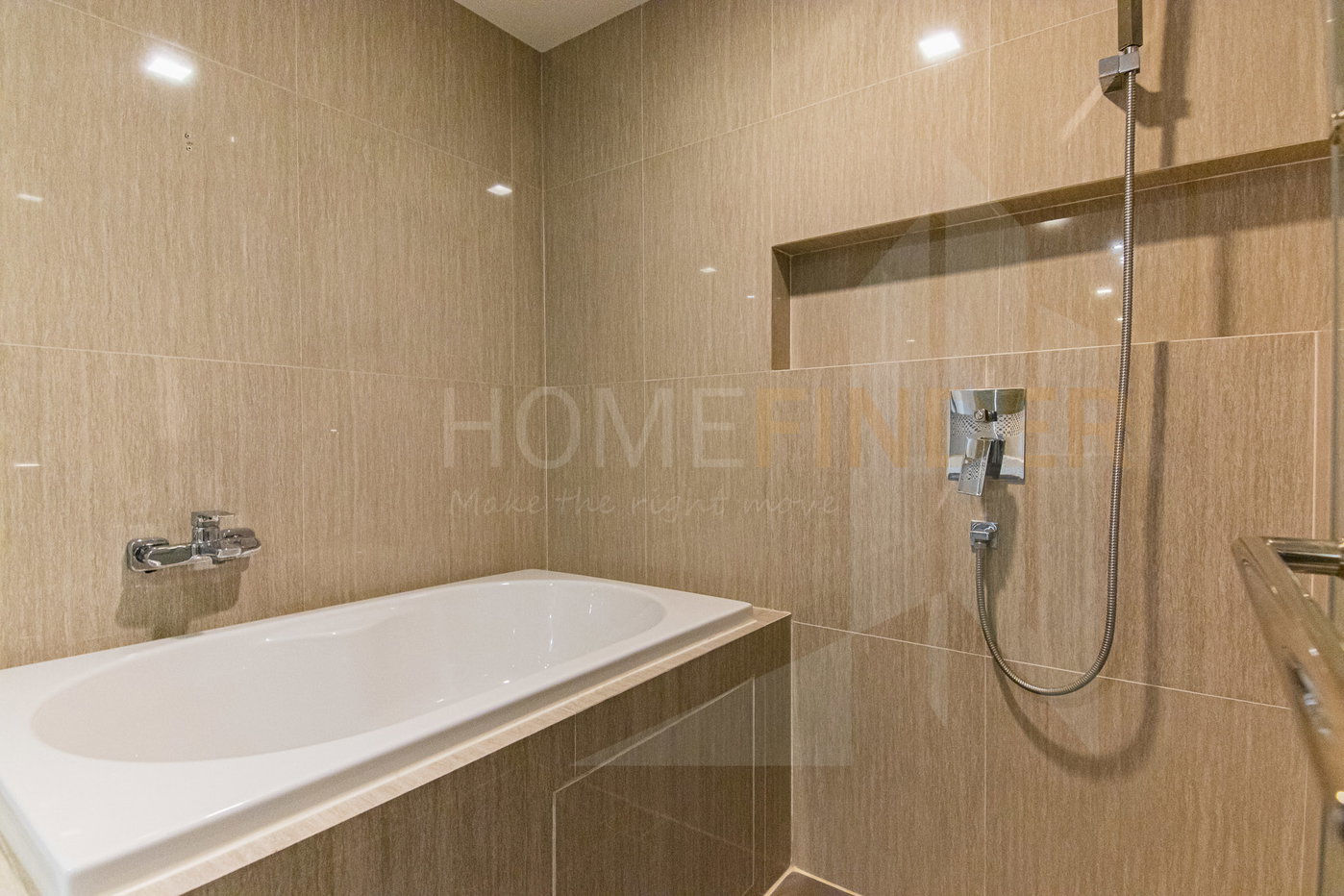 picture Downtown 49 2 bedrooms, for rent - 10/11