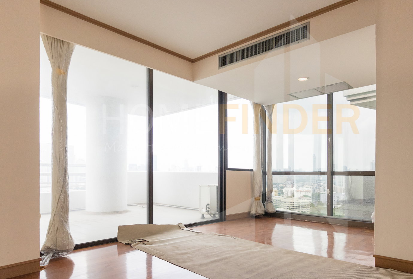 picture Baan Yen Akard Condominium 4 bedrooms, for rent - 5/17