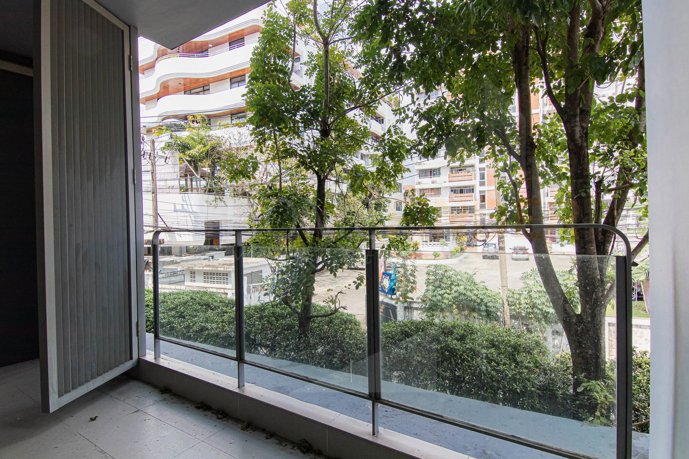 picture Downtown 49 3 bedrooms, for rent - 8/8