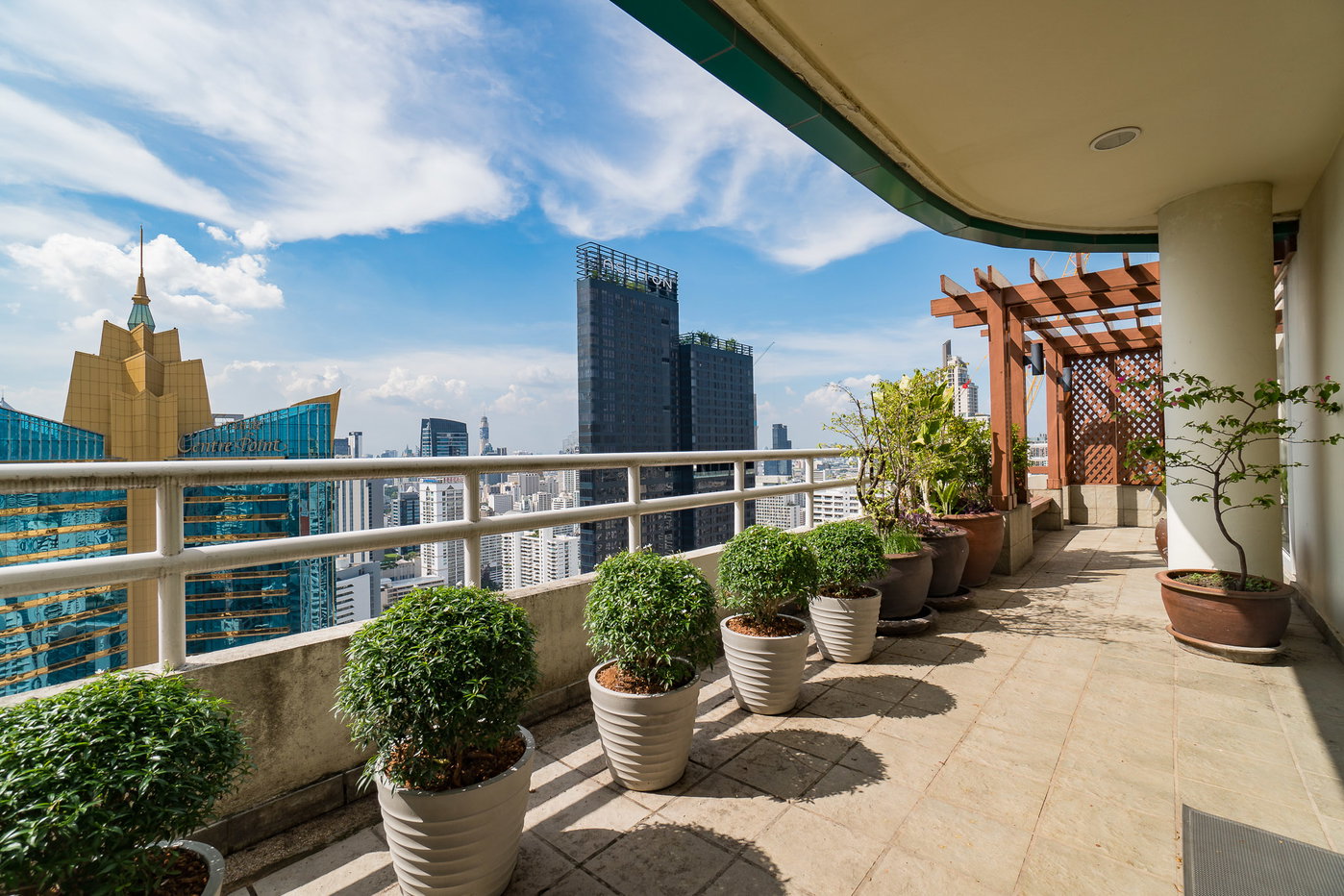 รูป Las Colinas 4 bedrooms, for rent - รูปที่ 26/54