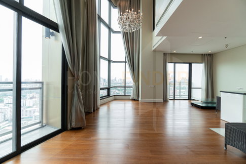 Bright Sukhumvit 24 3 bedrooms, for sale