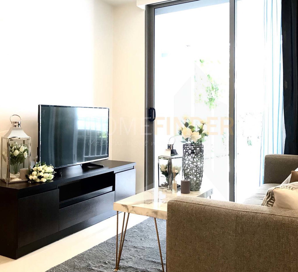 picture Downtown 49 2 bedrooms, for rent - 3/7