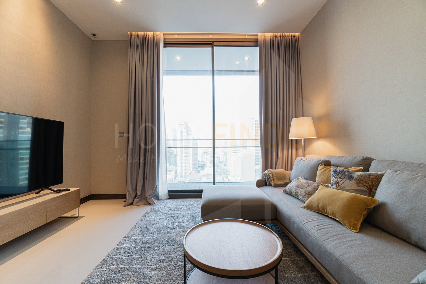 รูป Q 1 Sukhumvit 2 bedrooms, for rent - รูปที่ 3/14