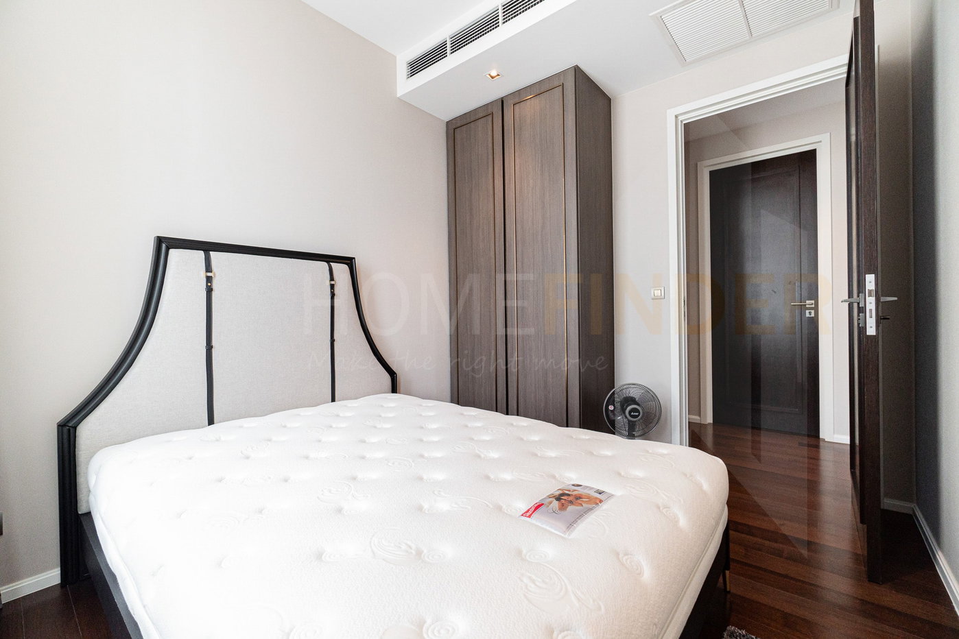 รูป The Diplomat 39 2 bedrooms, for rent - รูปที่ 2/15