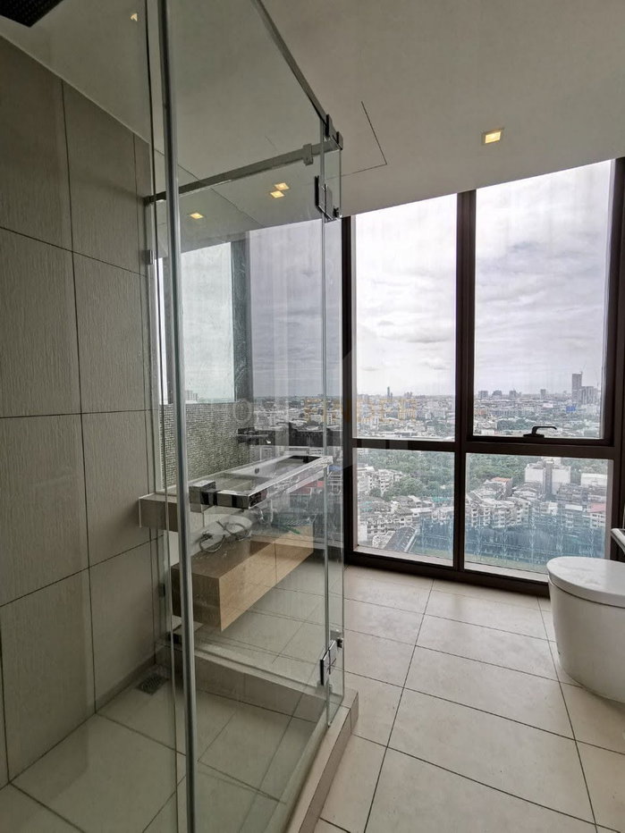 รูป The Lofts Ekkamai 2 bedrooms, for rent - รูปที่ 3/9
