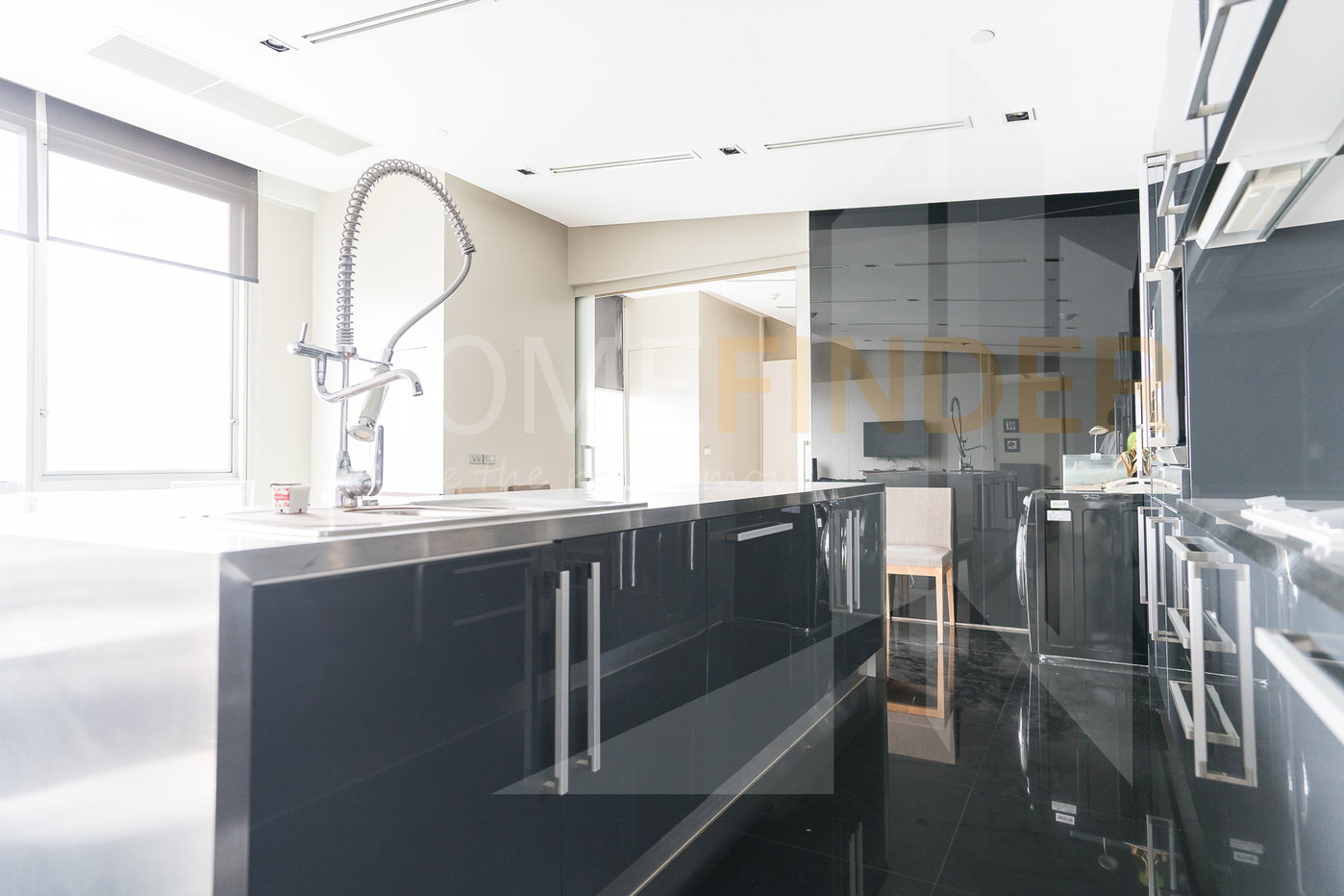 รูป Sky Villas Condominium 2 bedrooms, for rent - รูปที่ 5/14