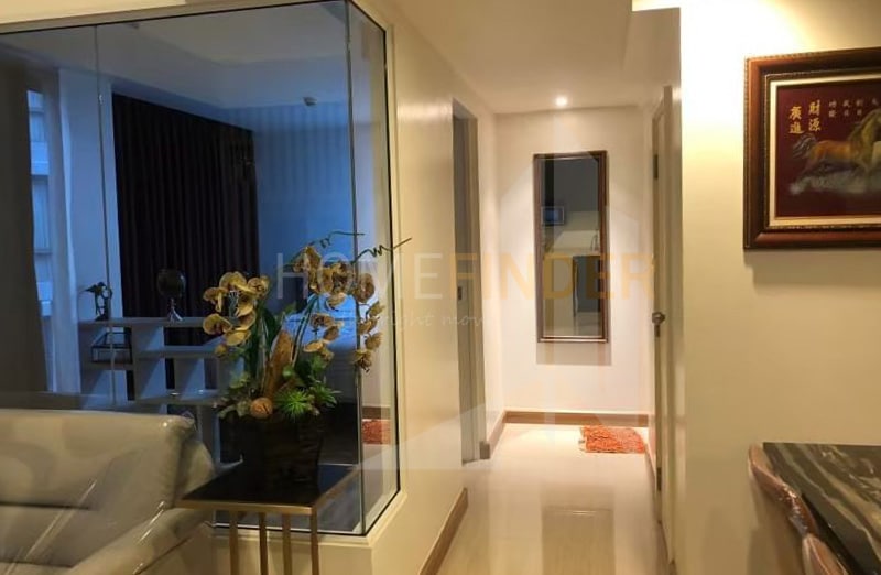 picture Downtown 49 3 bedrooms, for rent - 2/9