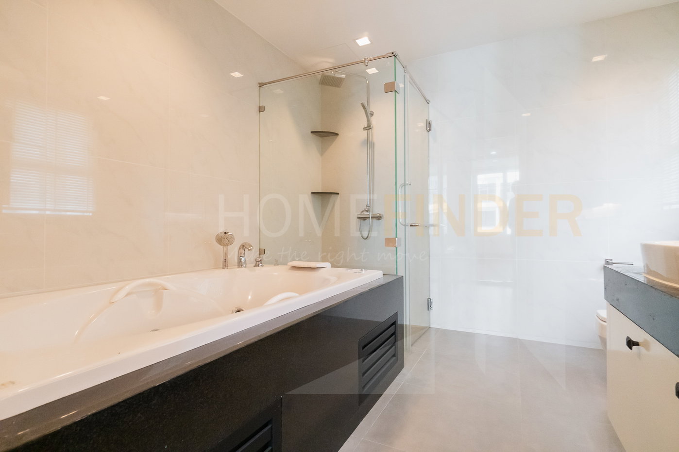 รูป Ideal 24 4 bedrooms, for rent - รูปที่ 33/37