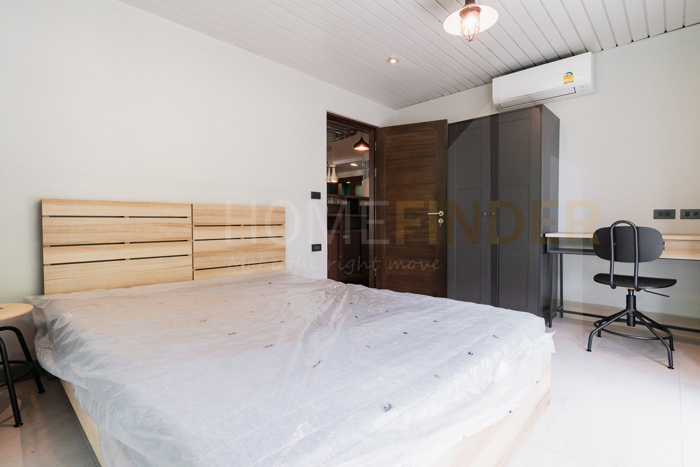 รูป Urbana Sukhumvit 15 3 bedrooms, for rent - รูปที่ 10/19