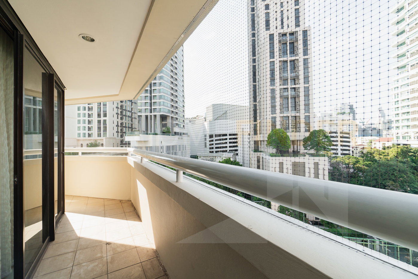 รูป Baan Suanpetch condominium 3 bedrooms, for rent - รูปที่ 3/17