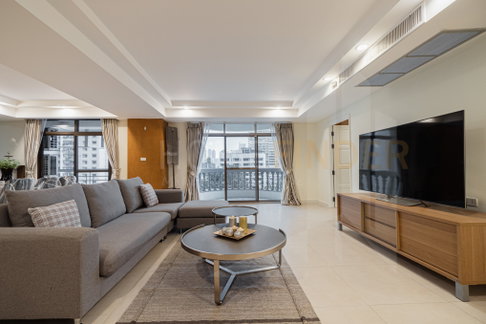 Royal Castle 3 bedrooms, for rent