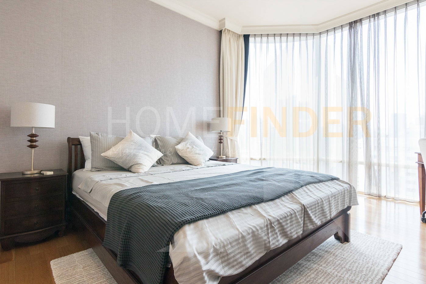 picture Royce Private Residences 3 bedrooms, for rent - 6/11