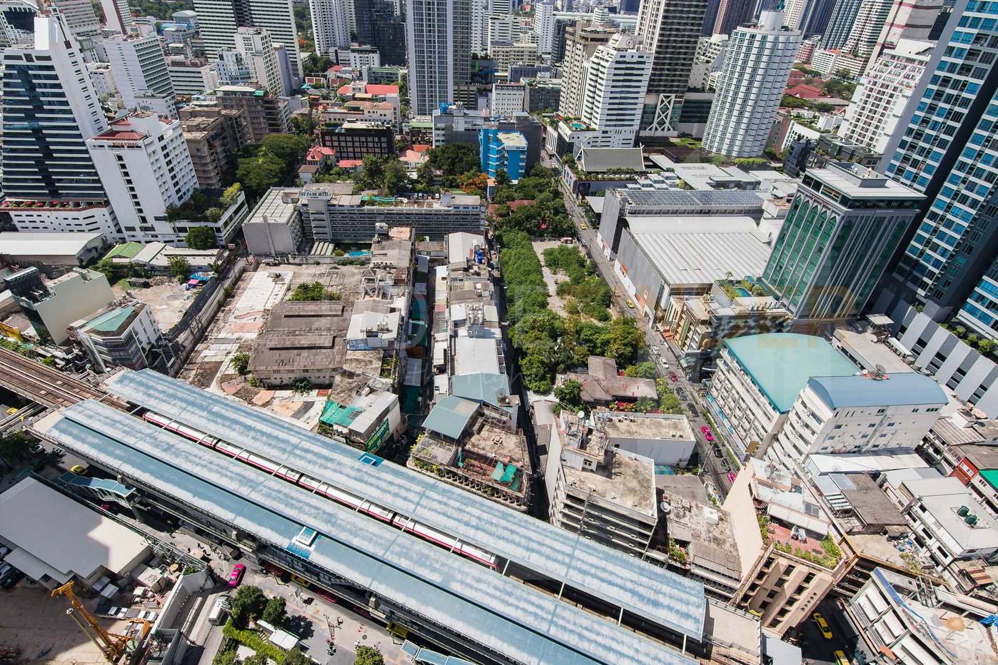 รูป Q 1 Sukhumvit 2 bedrooms, for sale - รูปที่ 24/45