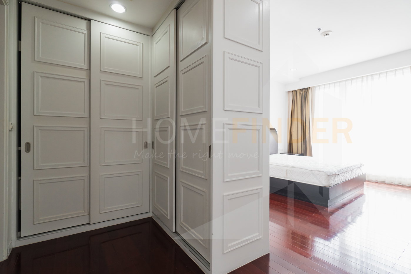 รูป Baan Rajprasong condominium 3 bedrooms, for rent - รูปที่ 9/24