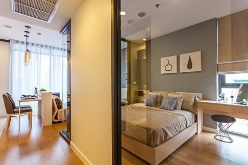 BRIGHT WONGWIAN YAI 2 bedrooms, for sale