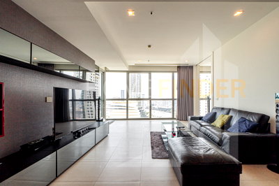 ขายคอนโด : The River 3 bedrooms, for sale