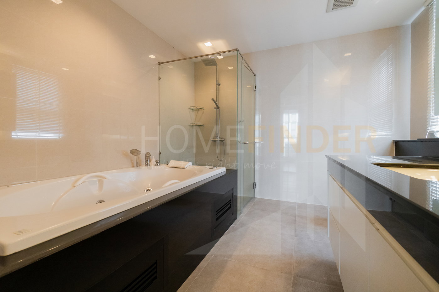 รูป Ideal 24 4 bedrooms, for rent - รูปที่ 21/33