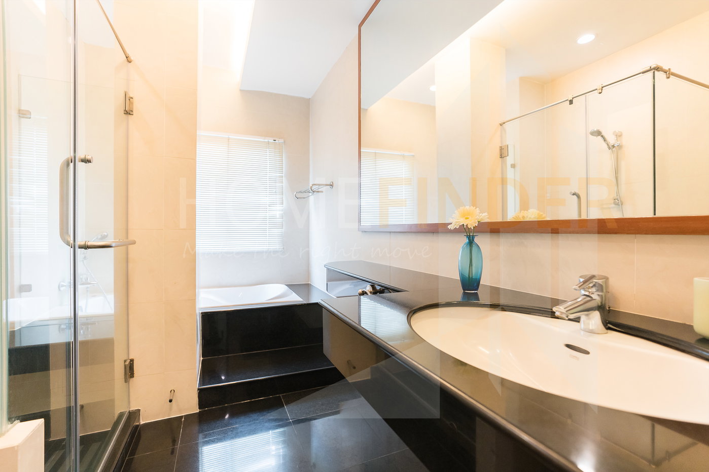 รูป Sathorn Gallery Residences 4 bedrooms, for rent - รูปที่ 2/27