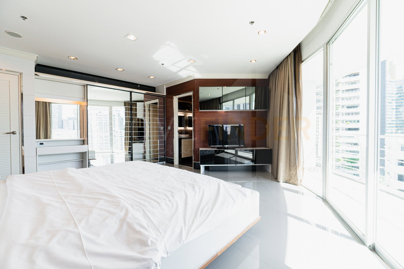 รูป The Master Centrium 3 bedrooms, for rent - รูปที่ 8/30