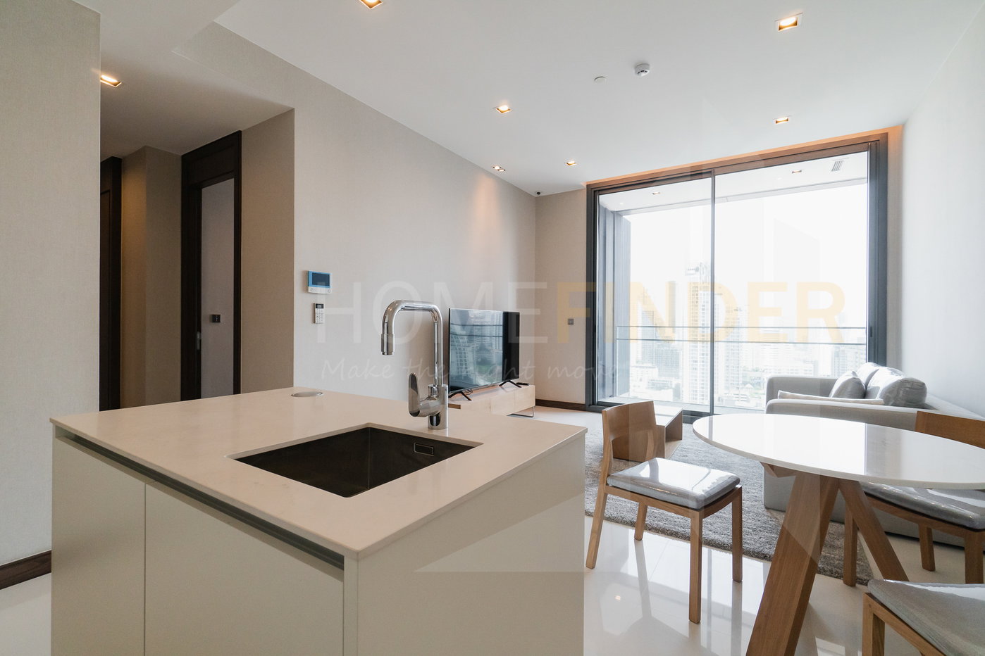 รูป Q 1 Sukhumvit 2 bedrooms, for rent - รูปที่ 4/11