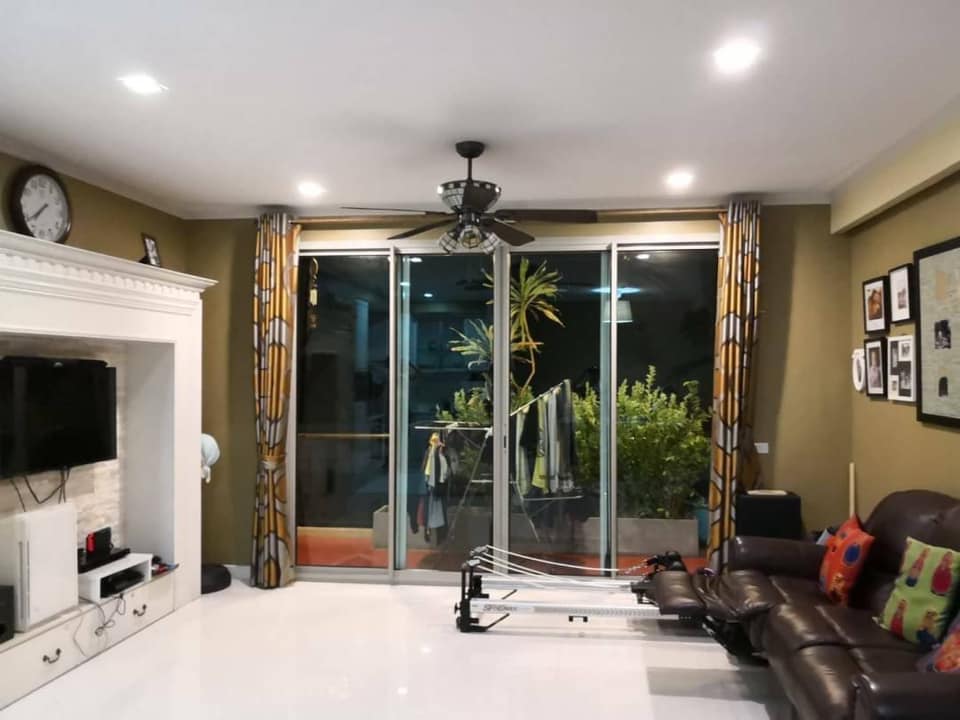 รูป The Diplomat 39 2 bedrooms, for rent - รูปที่ 2/12