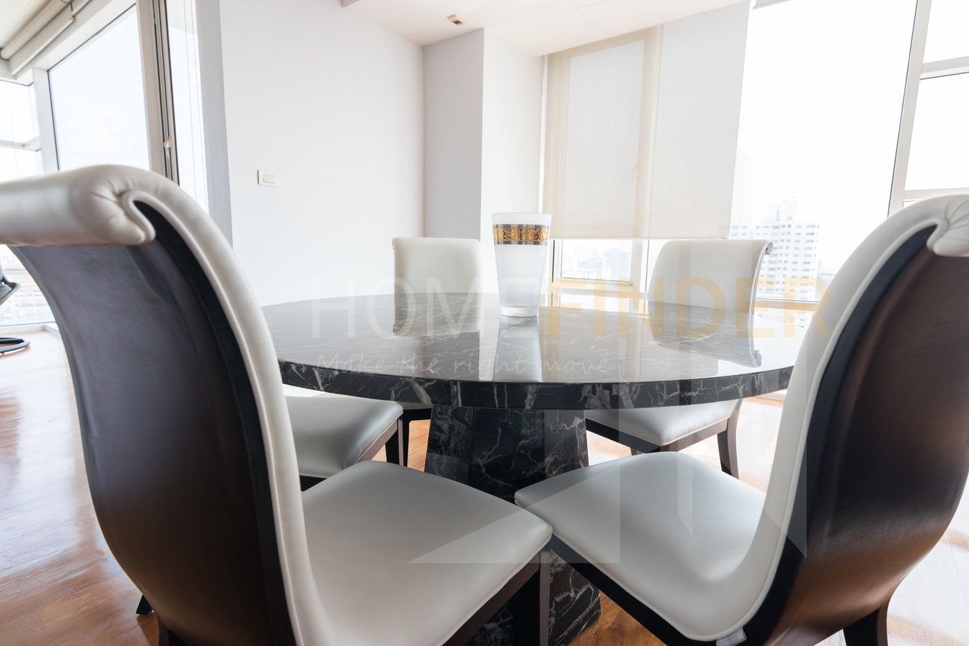 รูป Fullerton Sukhumvit 3 bedrooms, for rent - รูปที่ 43/79