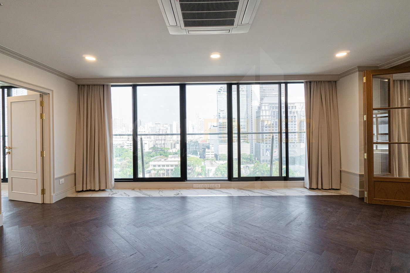 รูป New House Condominium 3 bedrooms, for rent - รูปที่ 8/14