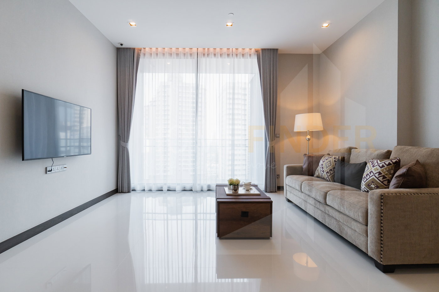 รูป Q 1 Sukhumvit 3 bedrooms, for rent - รูปที่ 1/26