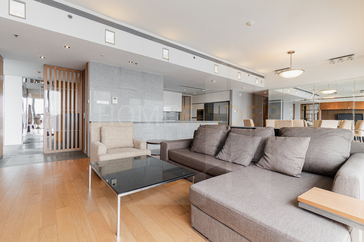 picture The Met 3 bedrooms, for rent - 2/24