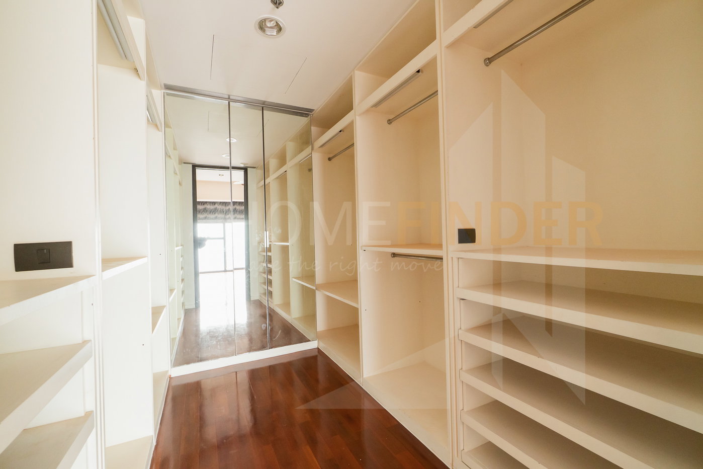 รูป The Met 4 bedrooms, for rent - รูปที่ 11/49