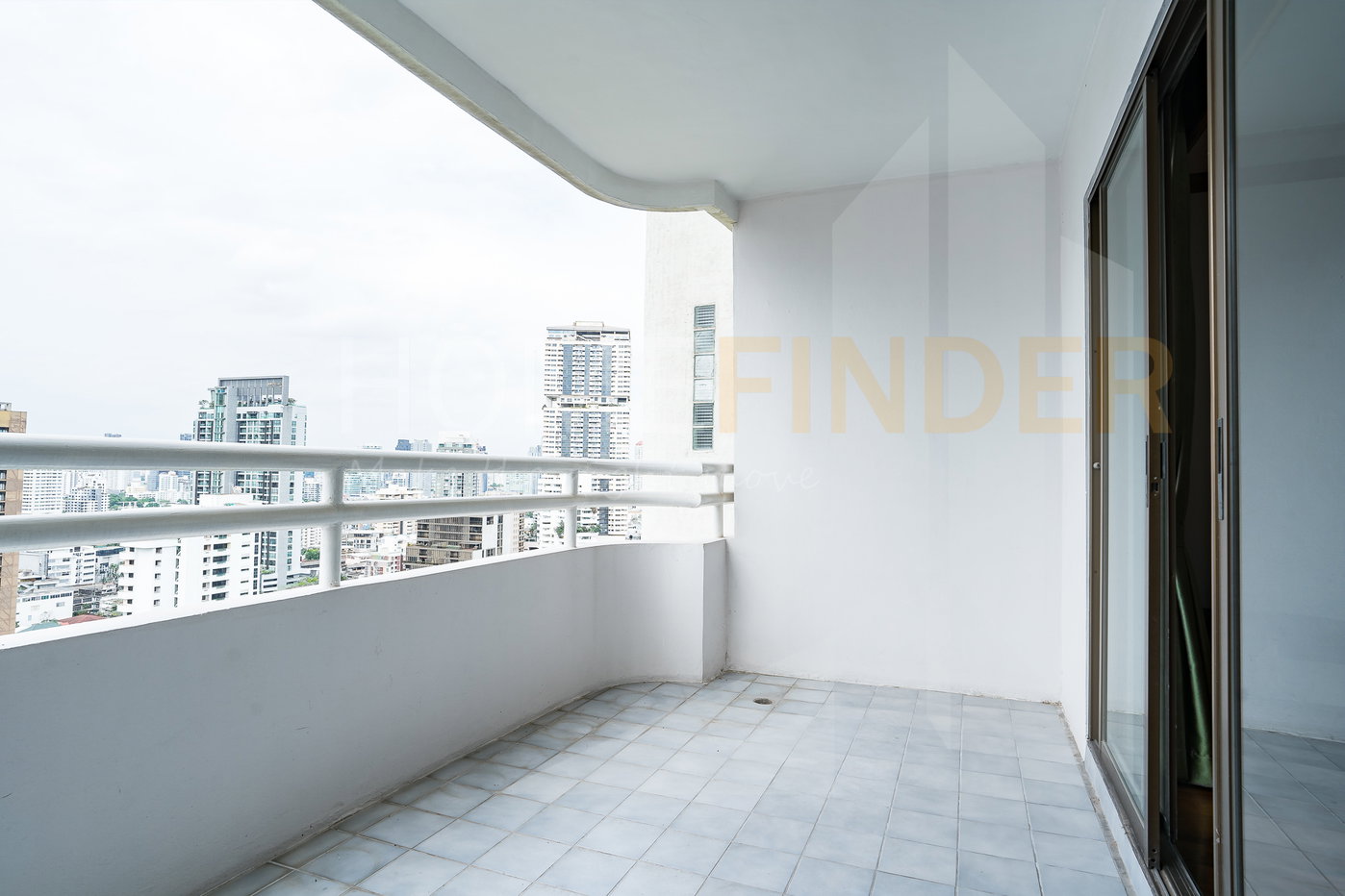 รูป Regent on the Park 1 3 bedrooms, for rent - รูปที่ 3/17