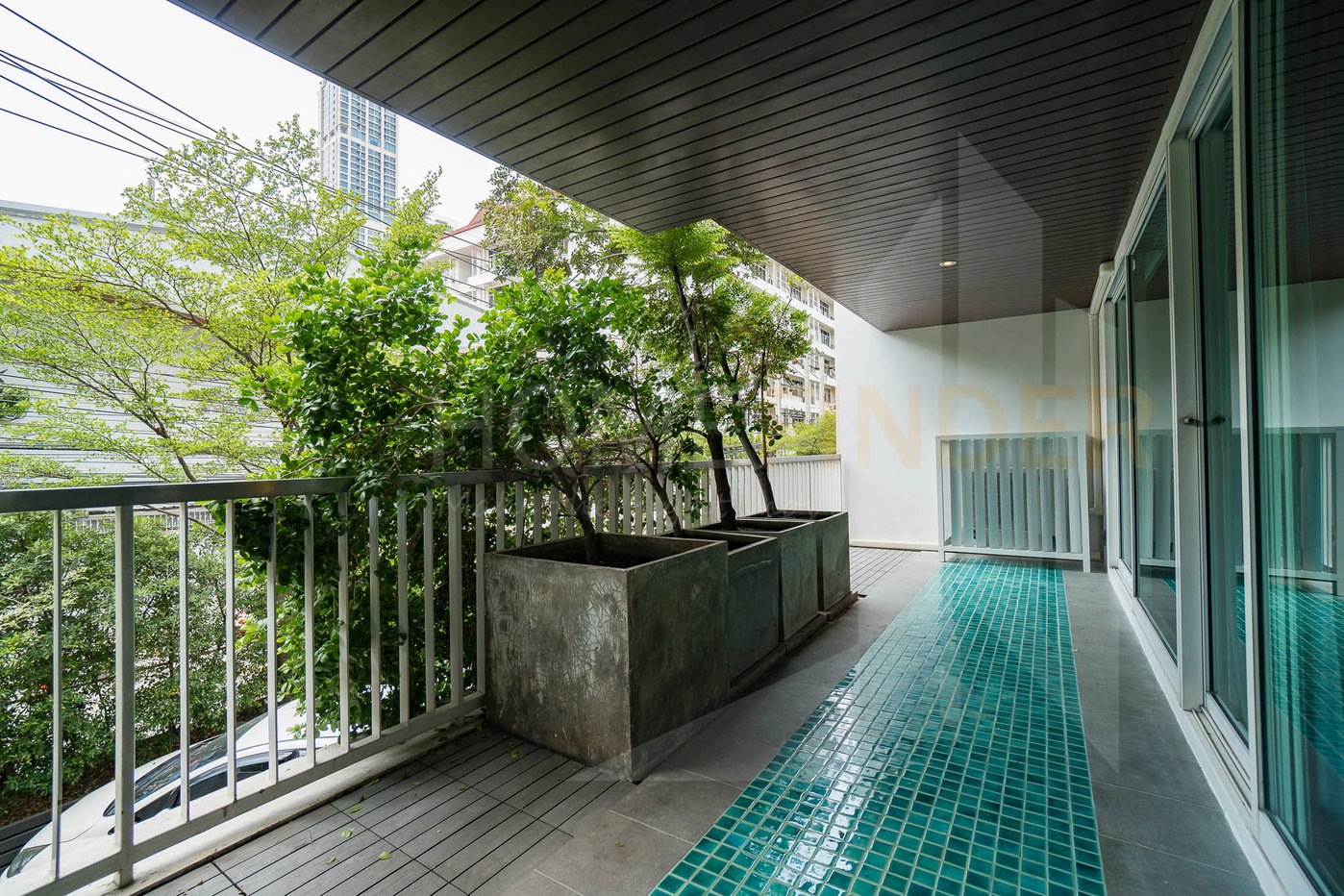 รูป Urbana Sukhumvit 15 3 bedrooms, for rent - รูปที่ 4/19